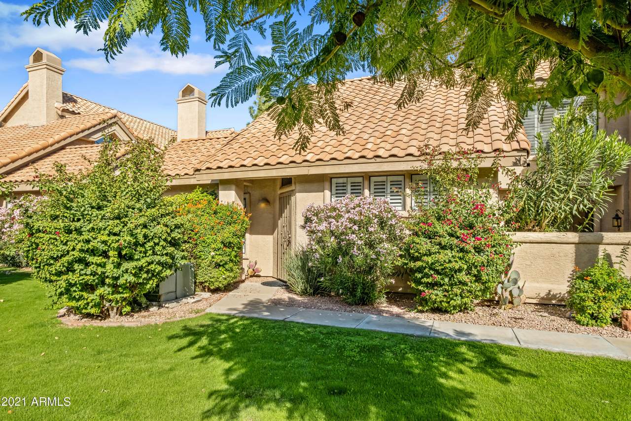 1001 Pasadena - Photo 1