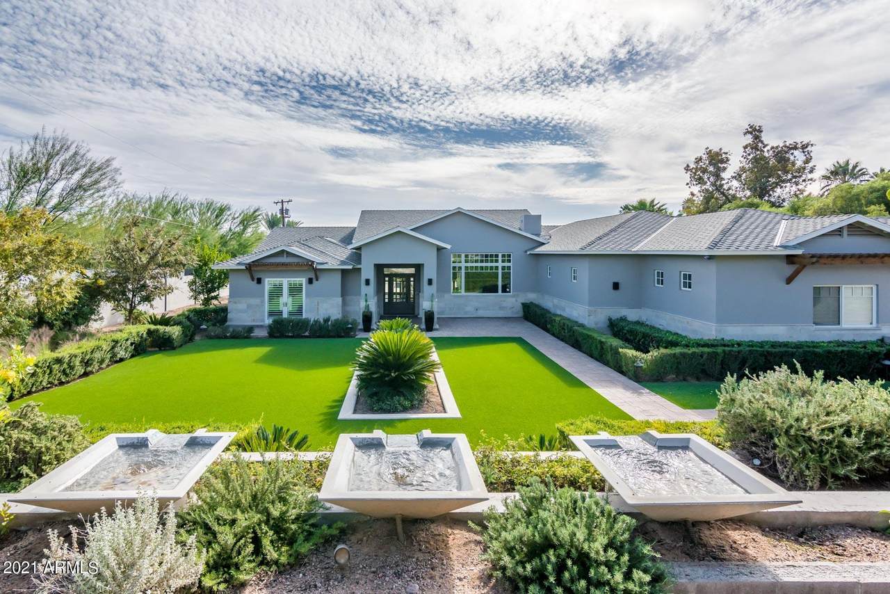 5905 Camelback Road - Photo 1