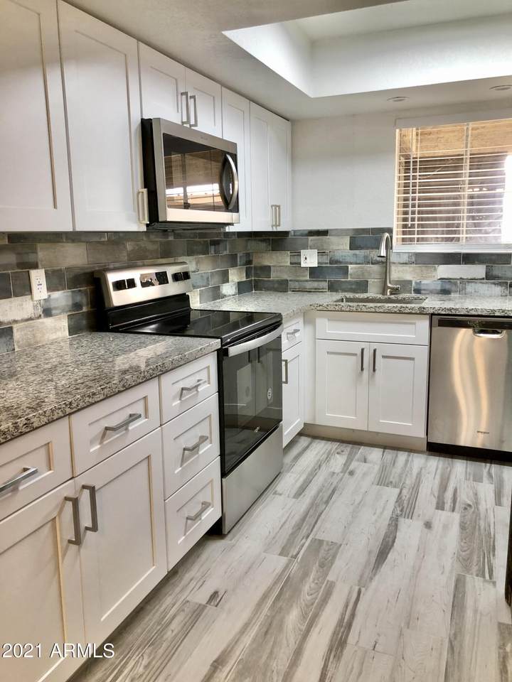 4050 Cactus Road - Photo 1