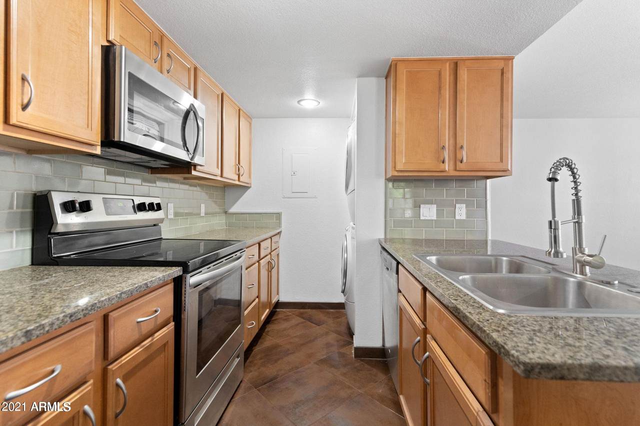 200 Southern Avenue - Photo 1