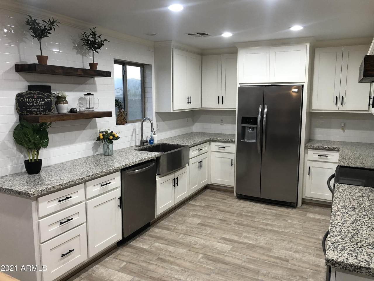 6731 Desert Lane - Photo 1