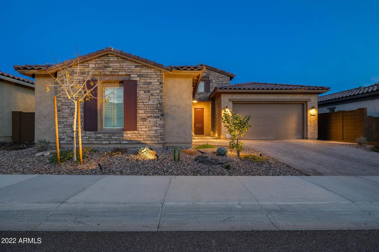 22421 30TH Street - Photo 1