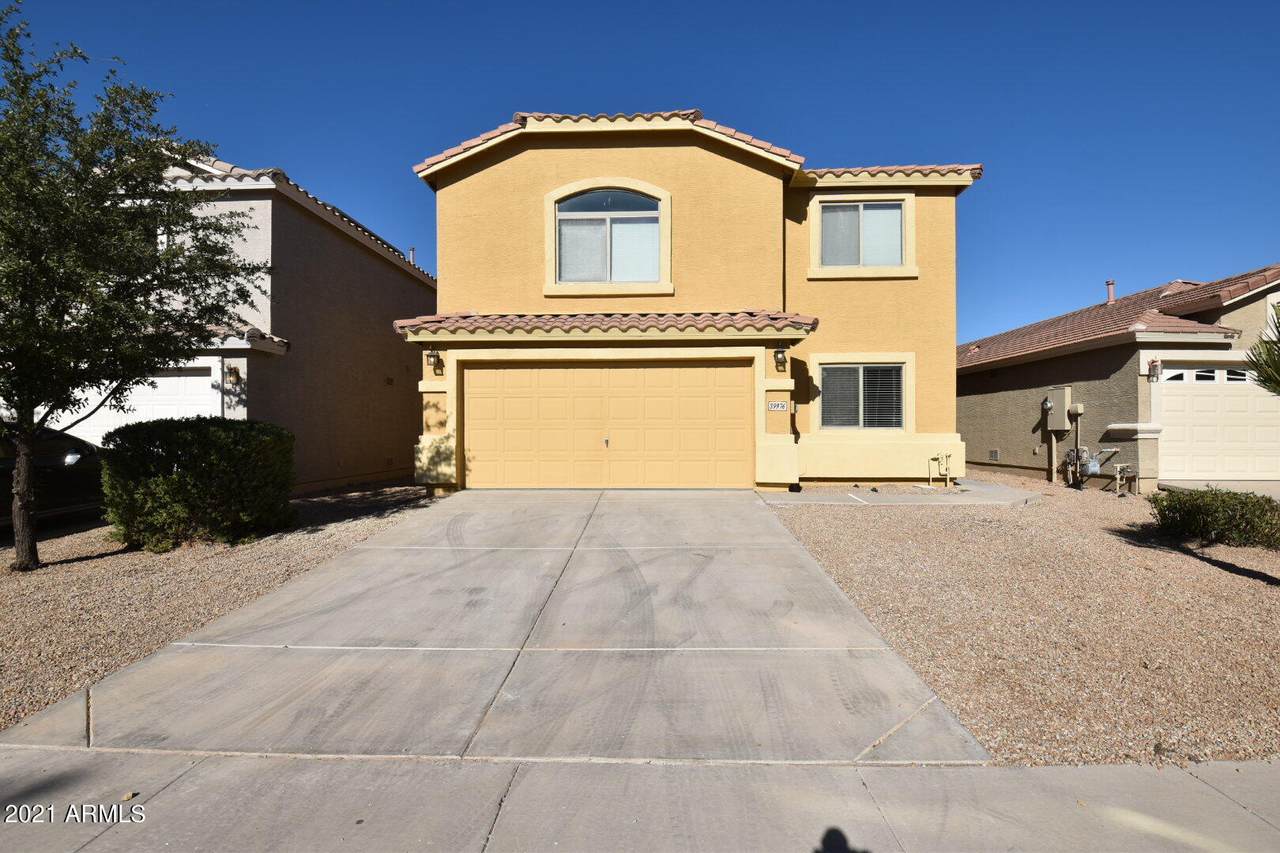 39976 Sanders Way - Photo 1