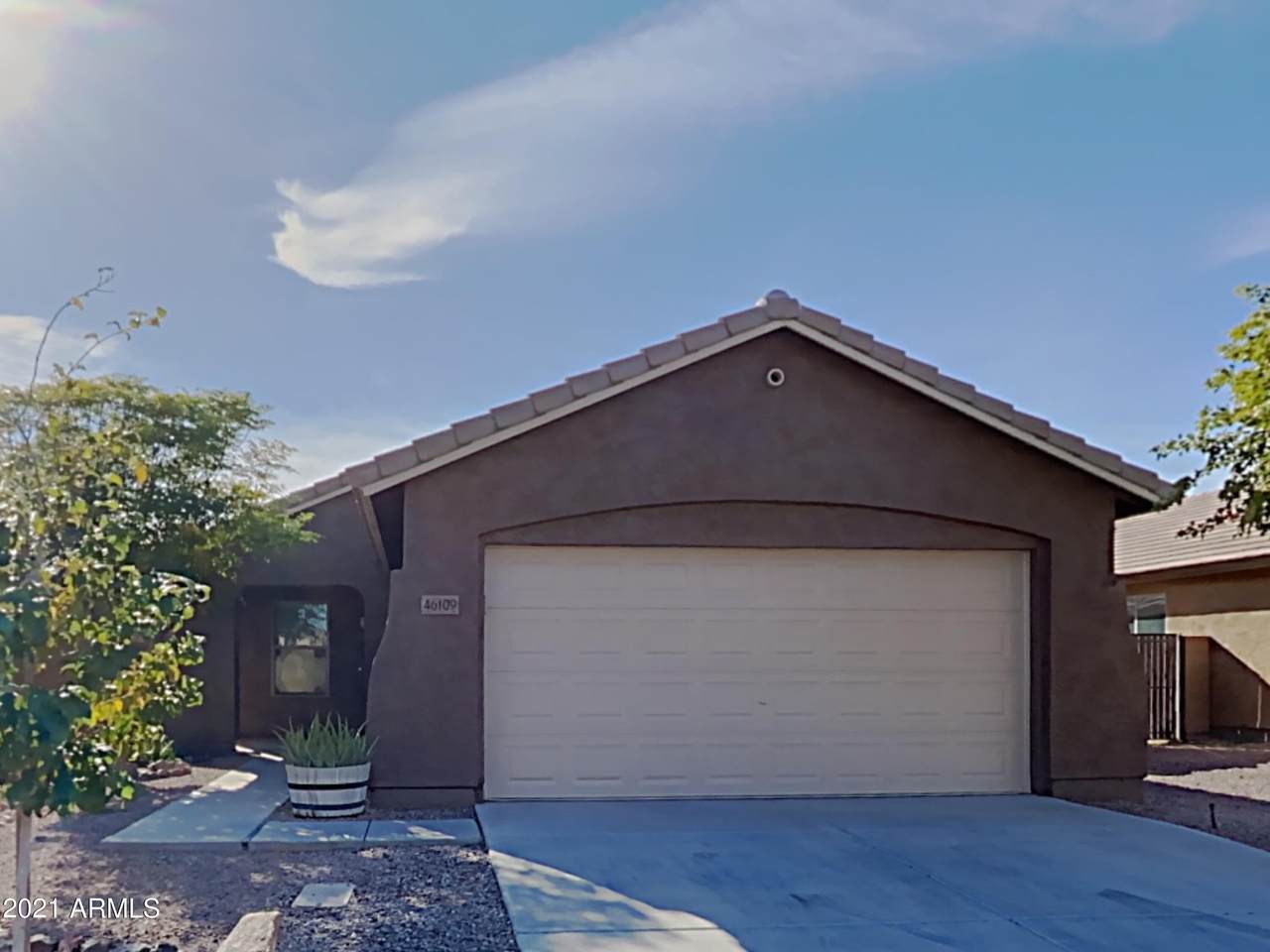 46109 Sheridan Road - Photo 1