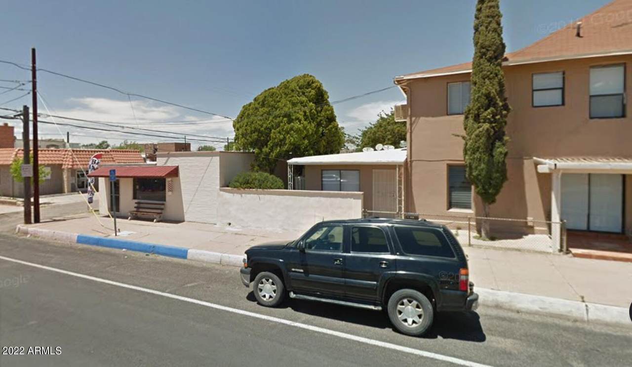 590 12 Street - Photo 1