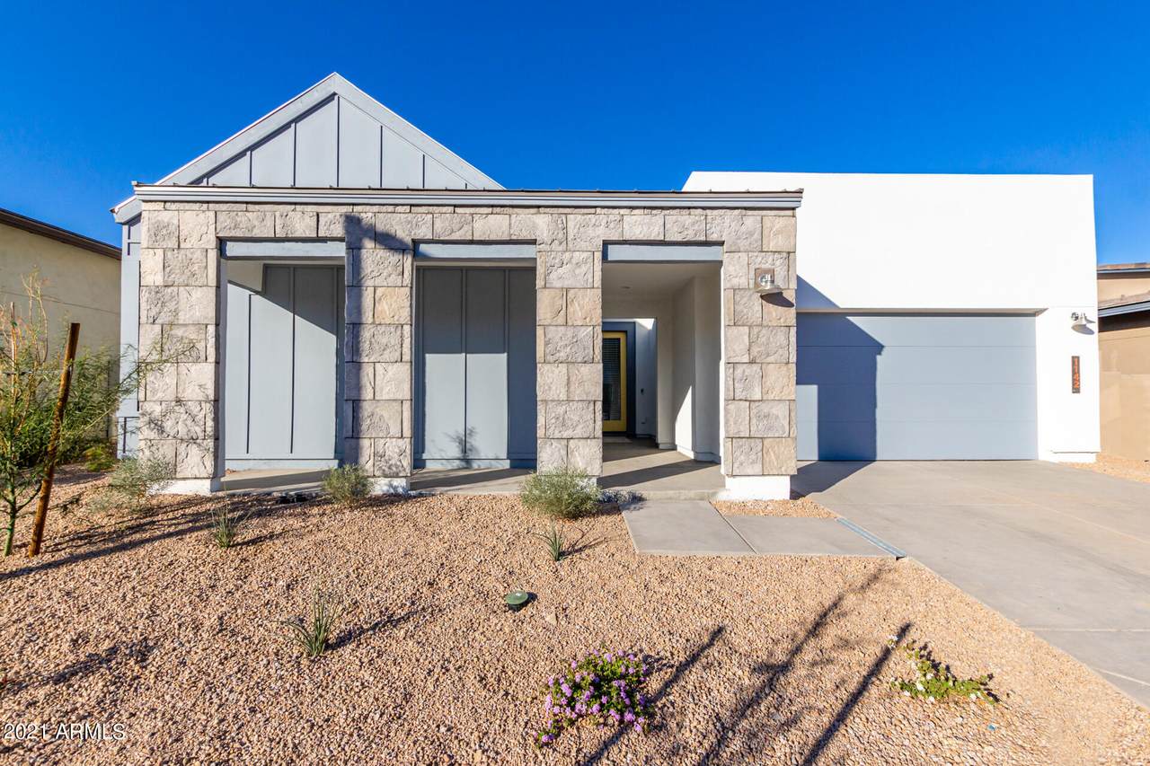 1142 Paseo Way - Photo 1