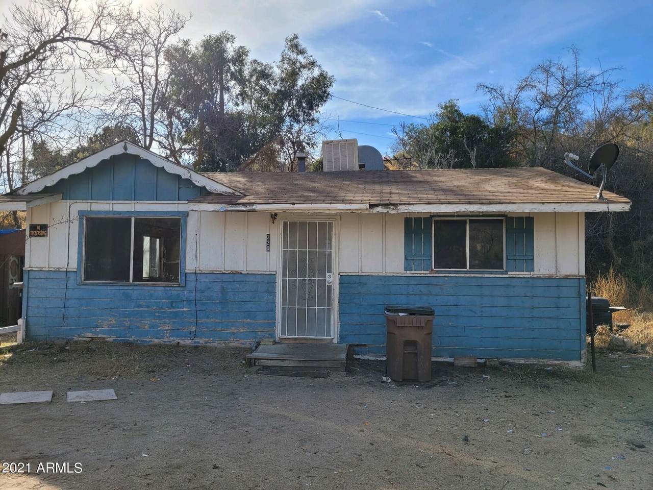 220 Westridge Drive - Photo 1