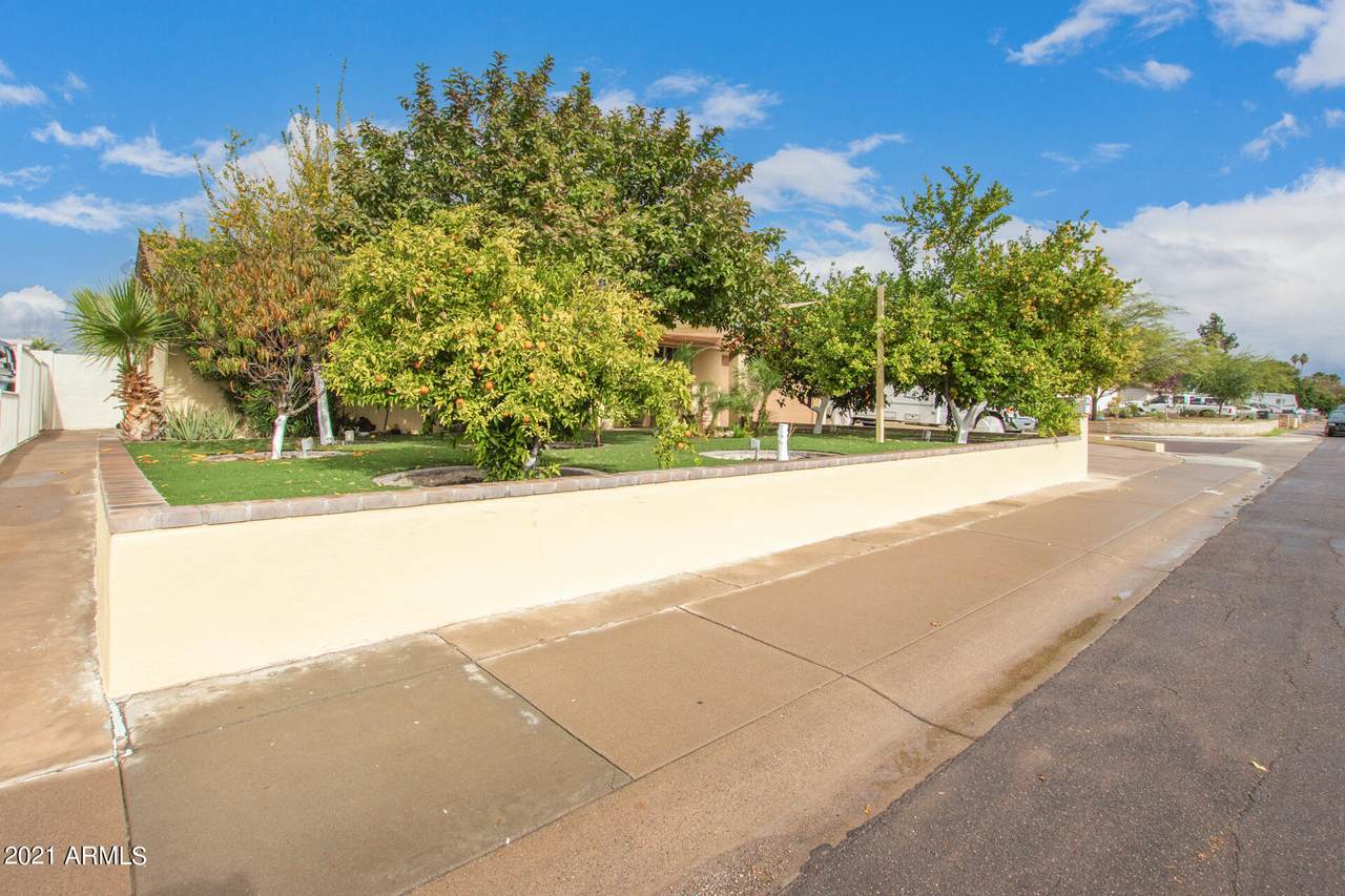 3802 Columbine Drive - Photo 1