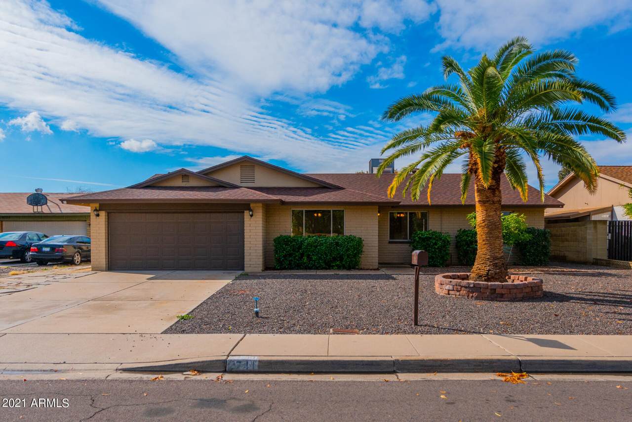 2741 Acoma Drive - Photo 1