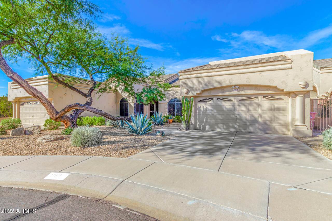 8918 Maple Drive - Photo 1