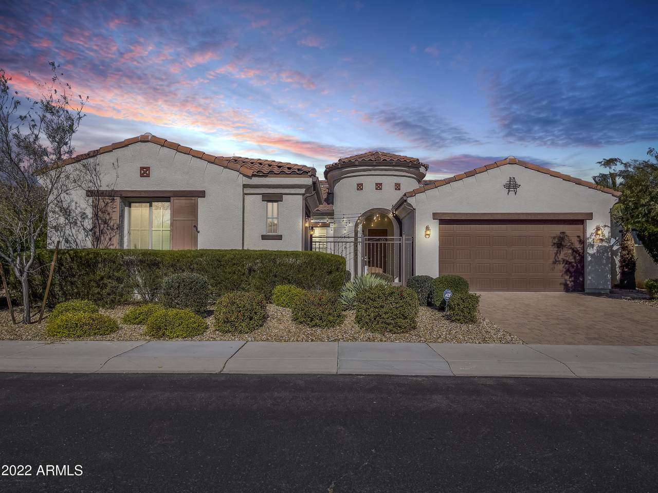 15752 Wilshire Drive - Photo 1