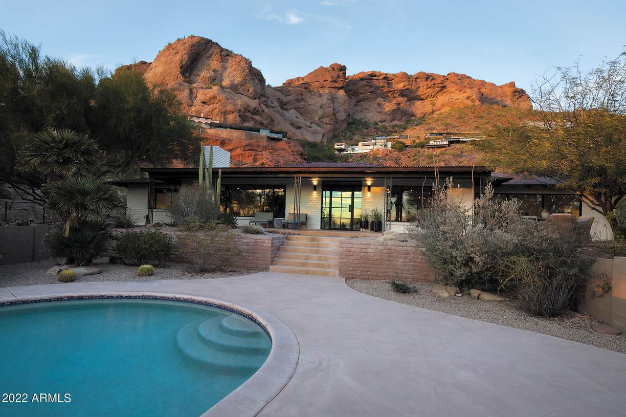 5222 Saddle Rock Drive - Photo 1