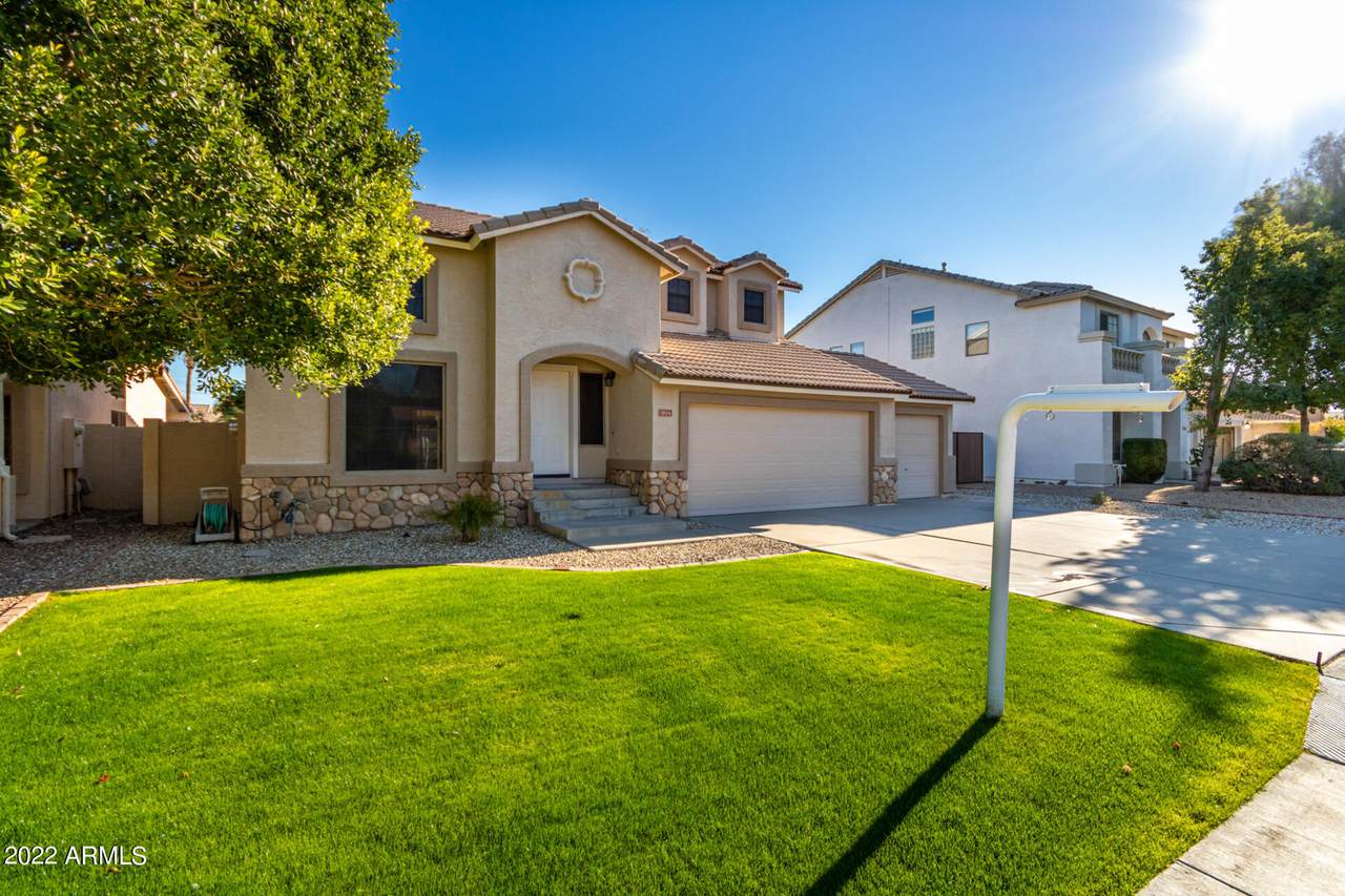 1804 Sagebrush Street - Photo 1