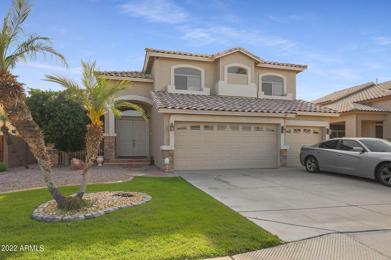 925 Juniper Avenue - Photo 1