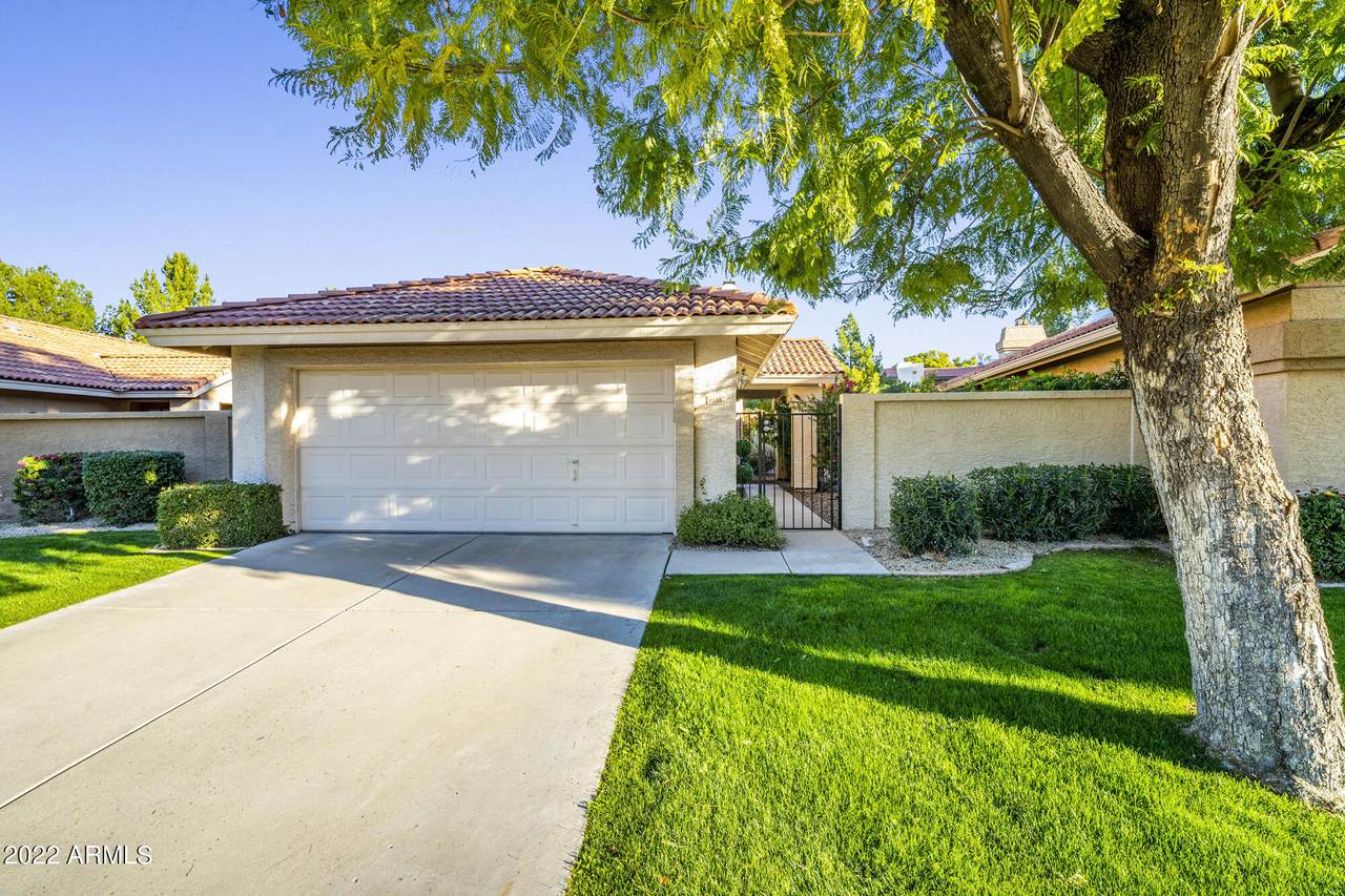 8858 Sunnyside Drive - Photo 1