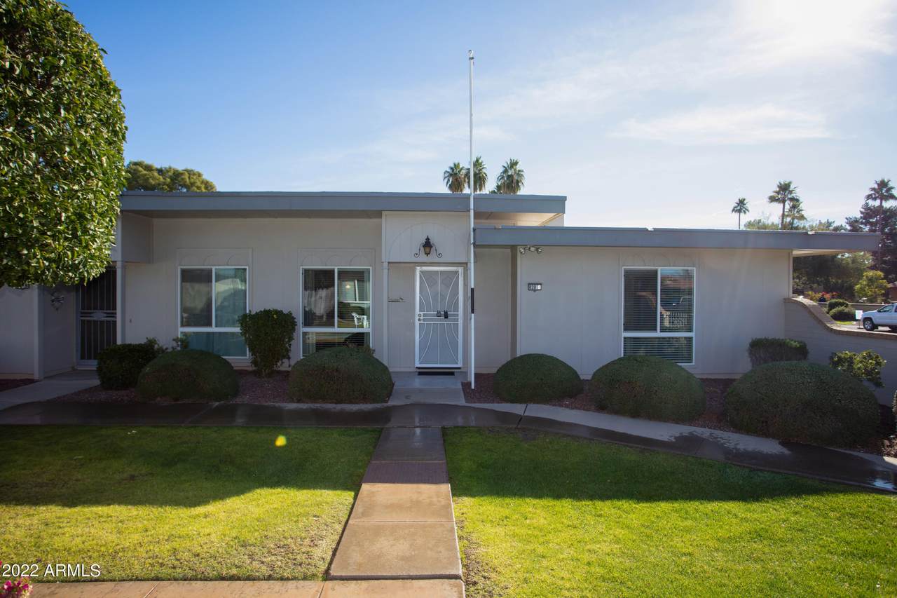 10020 Royal Oak Road - Photo 1