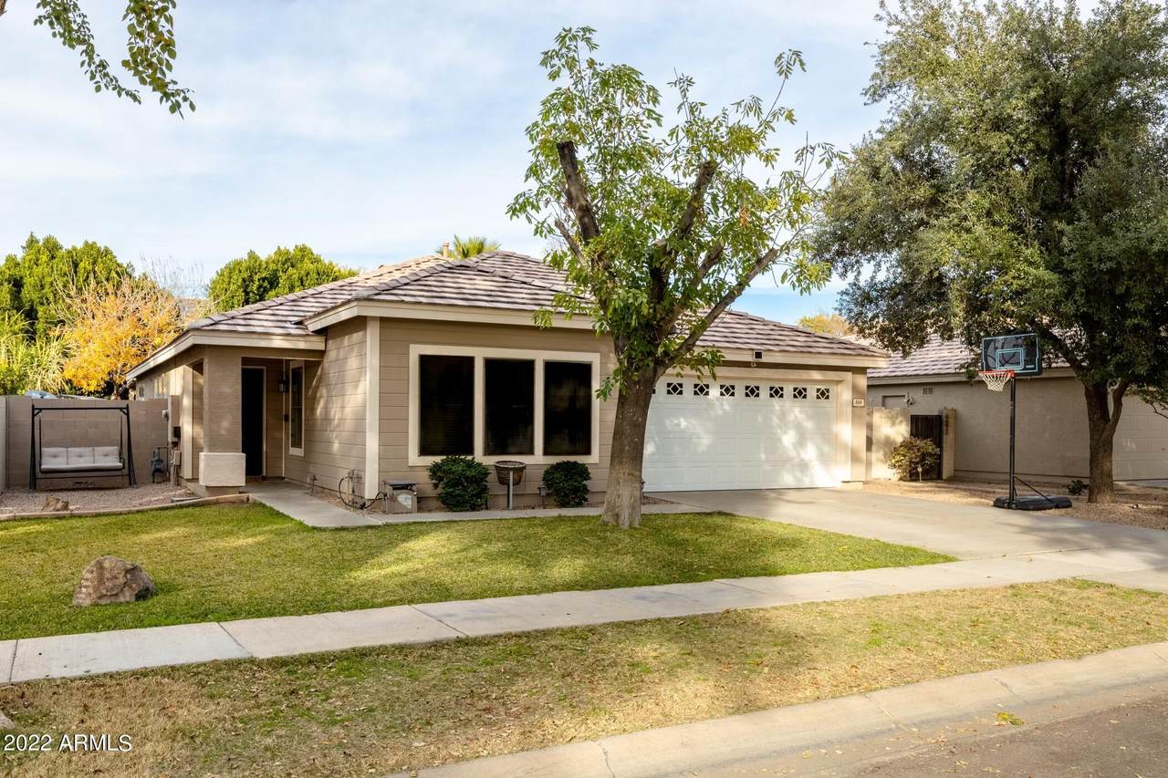 564 Orchard Way - Photo 1