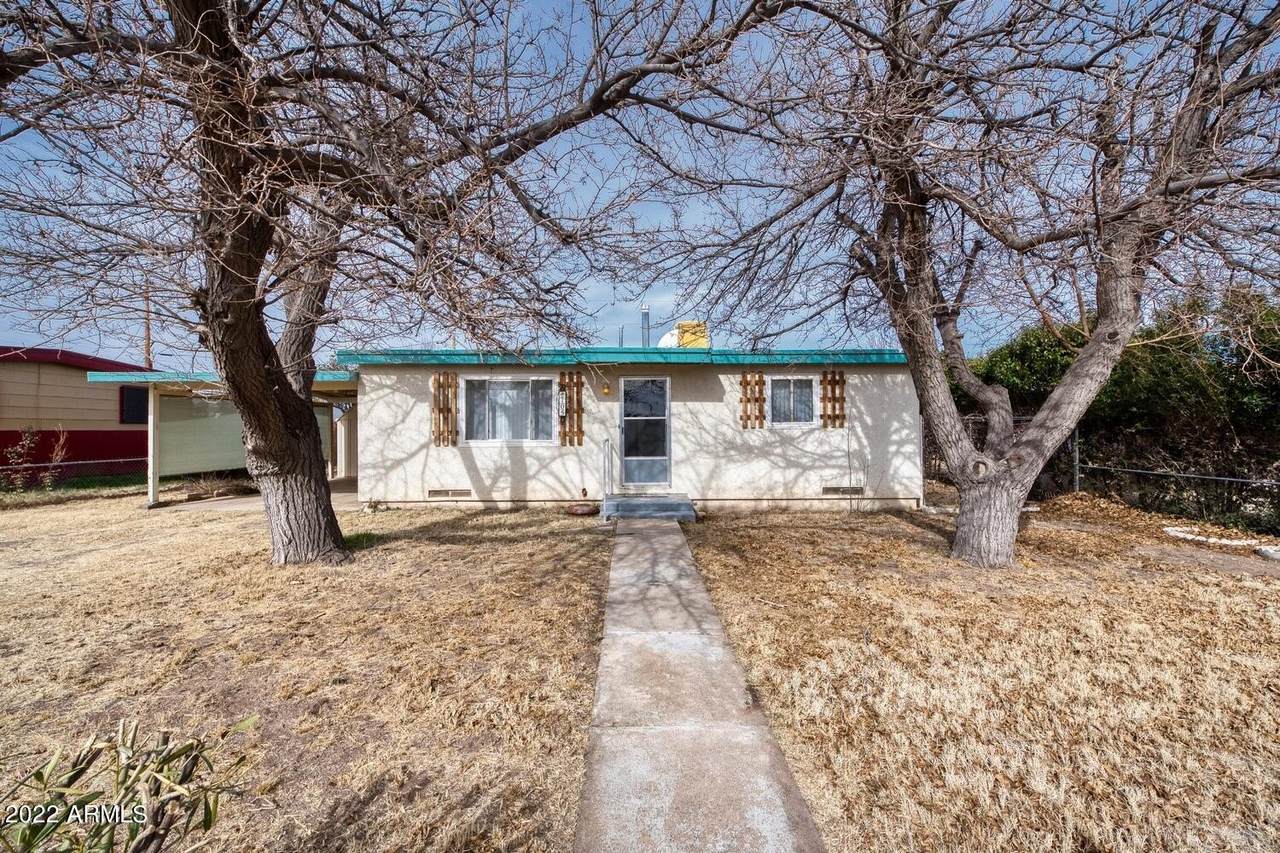 105 Yuma Street - Photo 1