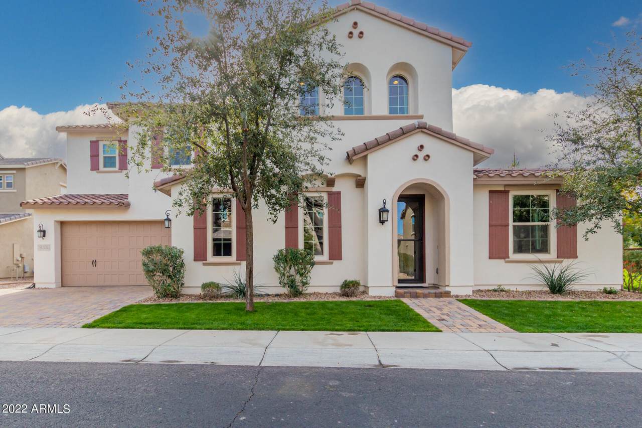 935 Kaibab Drive - Photo 1