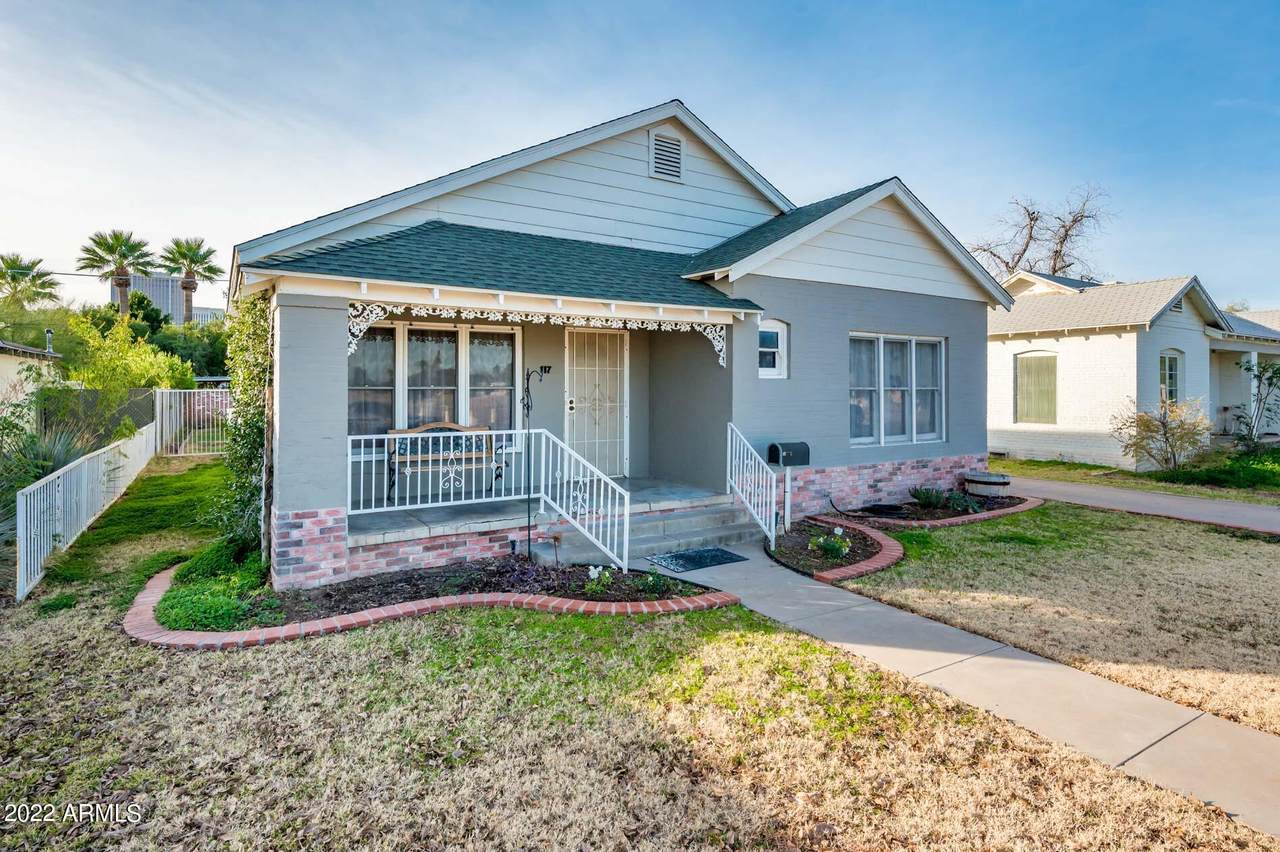 117 Glenrosa Avenue - Photo 1
