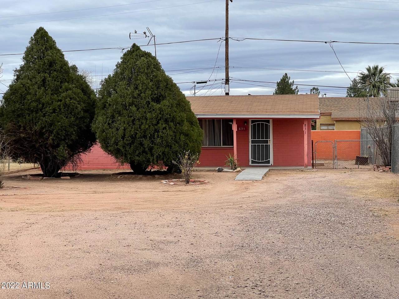 831 7TH Street - Photo 1