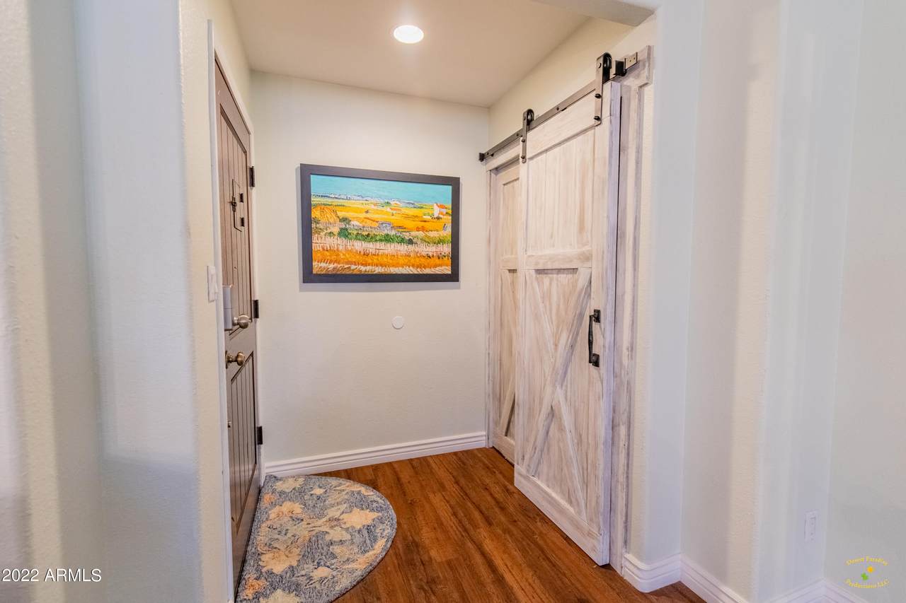 1102 Roberts Road - Photo 1