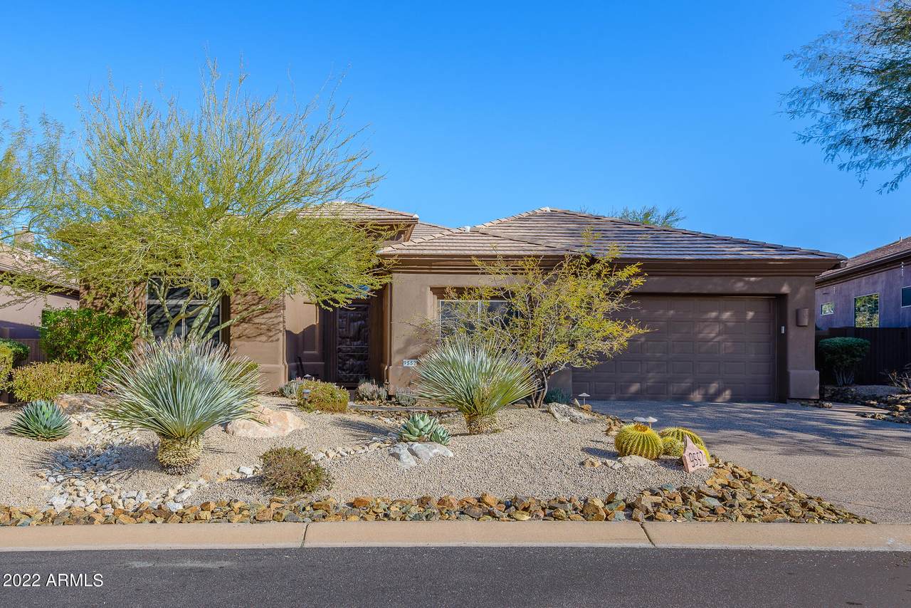 9552 Sandy Vista Drive - Photo 1