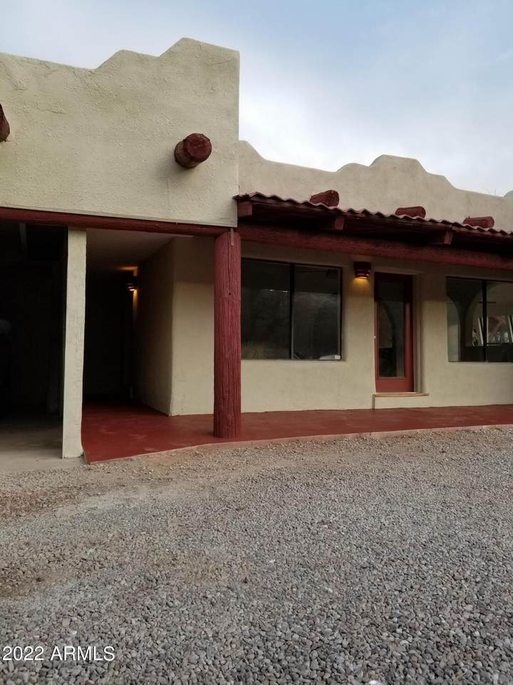6881 Jaxel Road - Photo 1