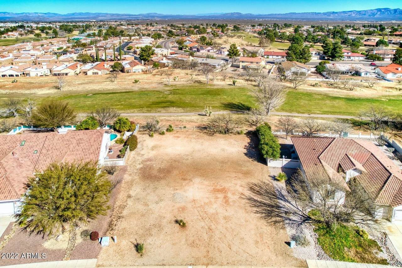 2855 Glenview Drive - Photo 1