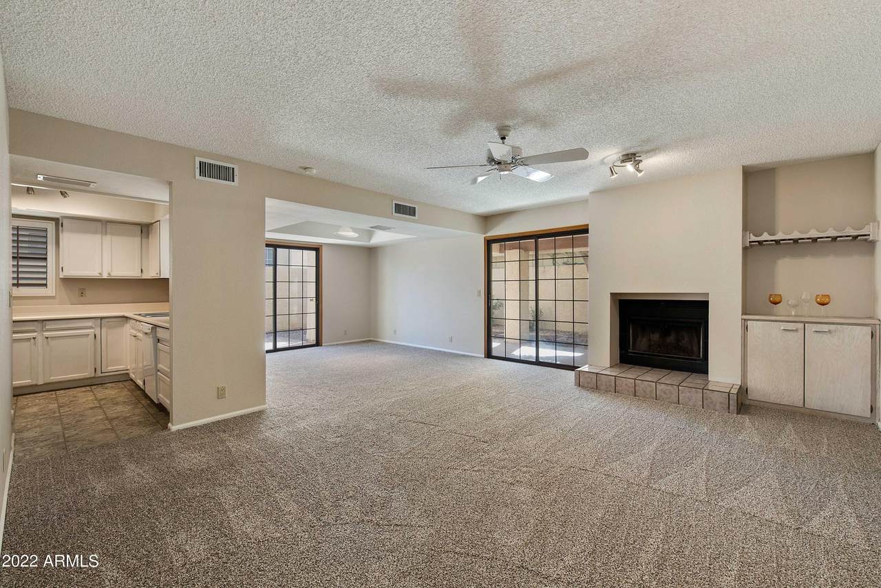 11059 Yucca Street - Photo 1