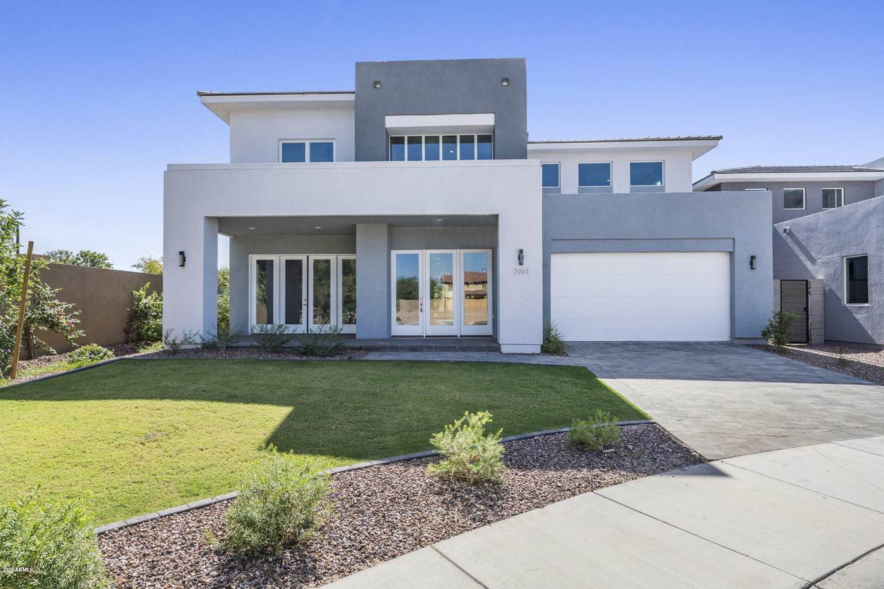 2901 Sandstone Court - Photo 1