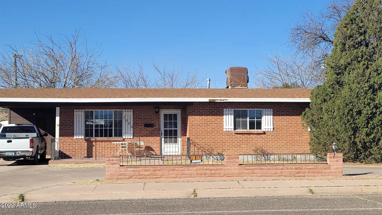 1604 9th Street - Photo 1