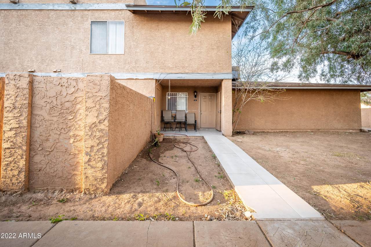 6902 Devonshire Avenue - Photo 1