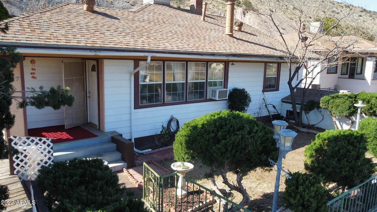 317 16th Terrace - Photo 1