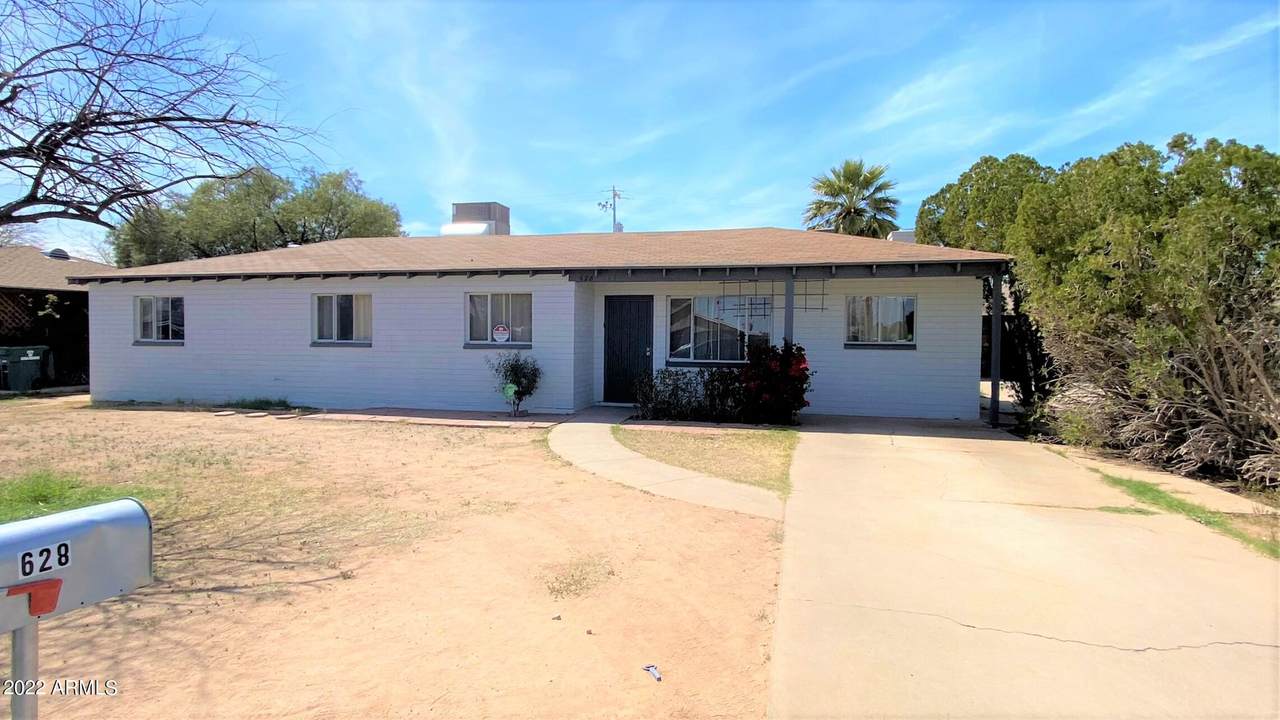 628 Manor Drive - Photo 1
