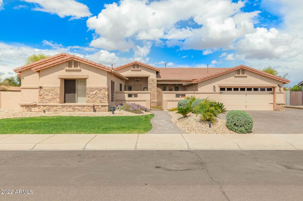 21130 Twin Acres Drive - Photo 1