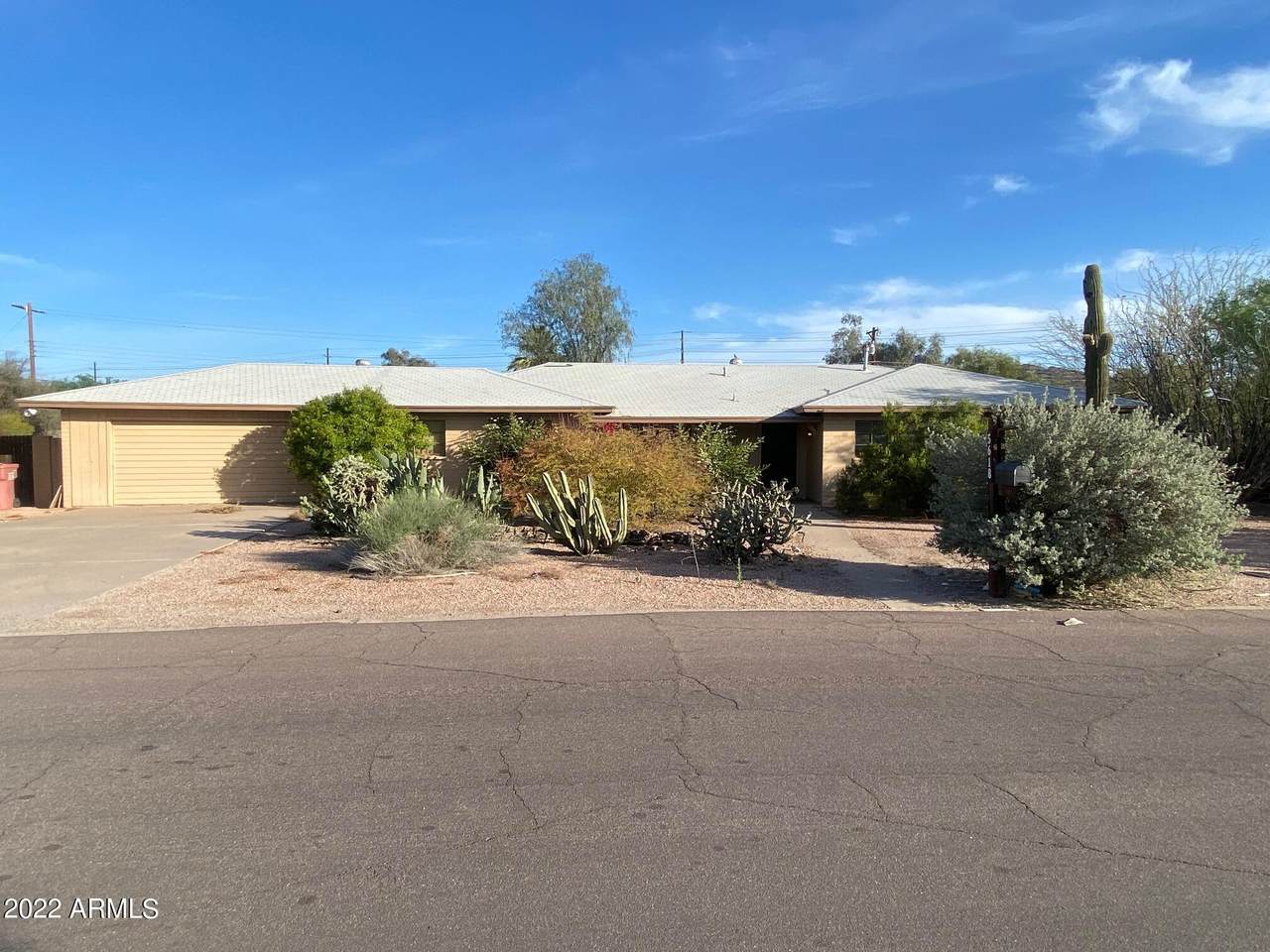 5618 Edgemont Avenue - Photo 1