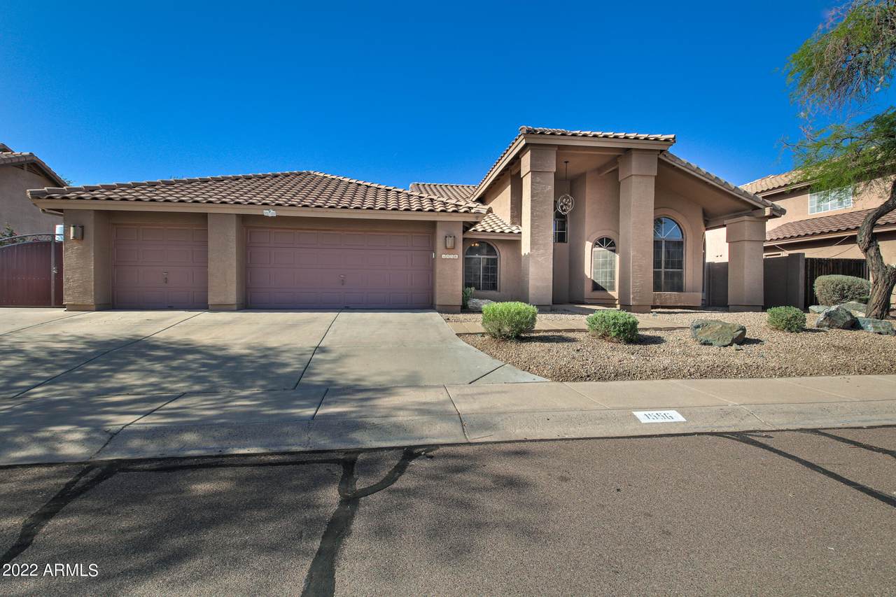 1556 Windmere Drive - Photo 1