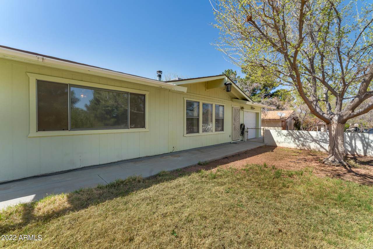 4096 Del Rio Drive - Photo 1