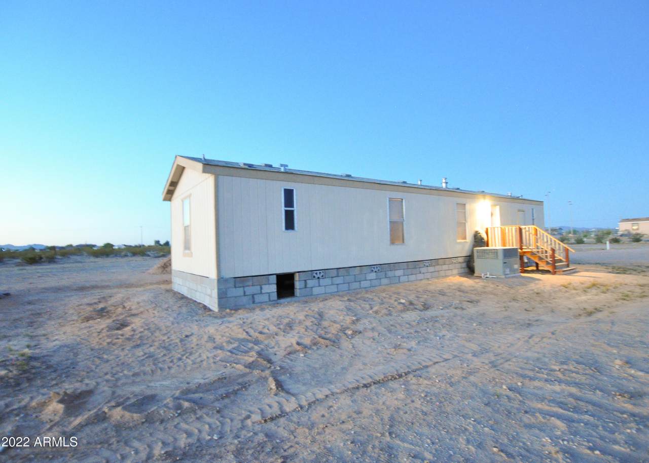 1324 367TH Avenue - Photo 1
