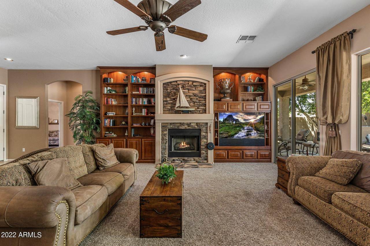 9660 Greenway Street - Photo 1