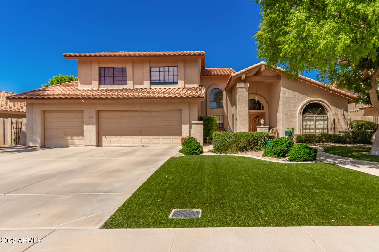 444 Vera Lane - Photo 1