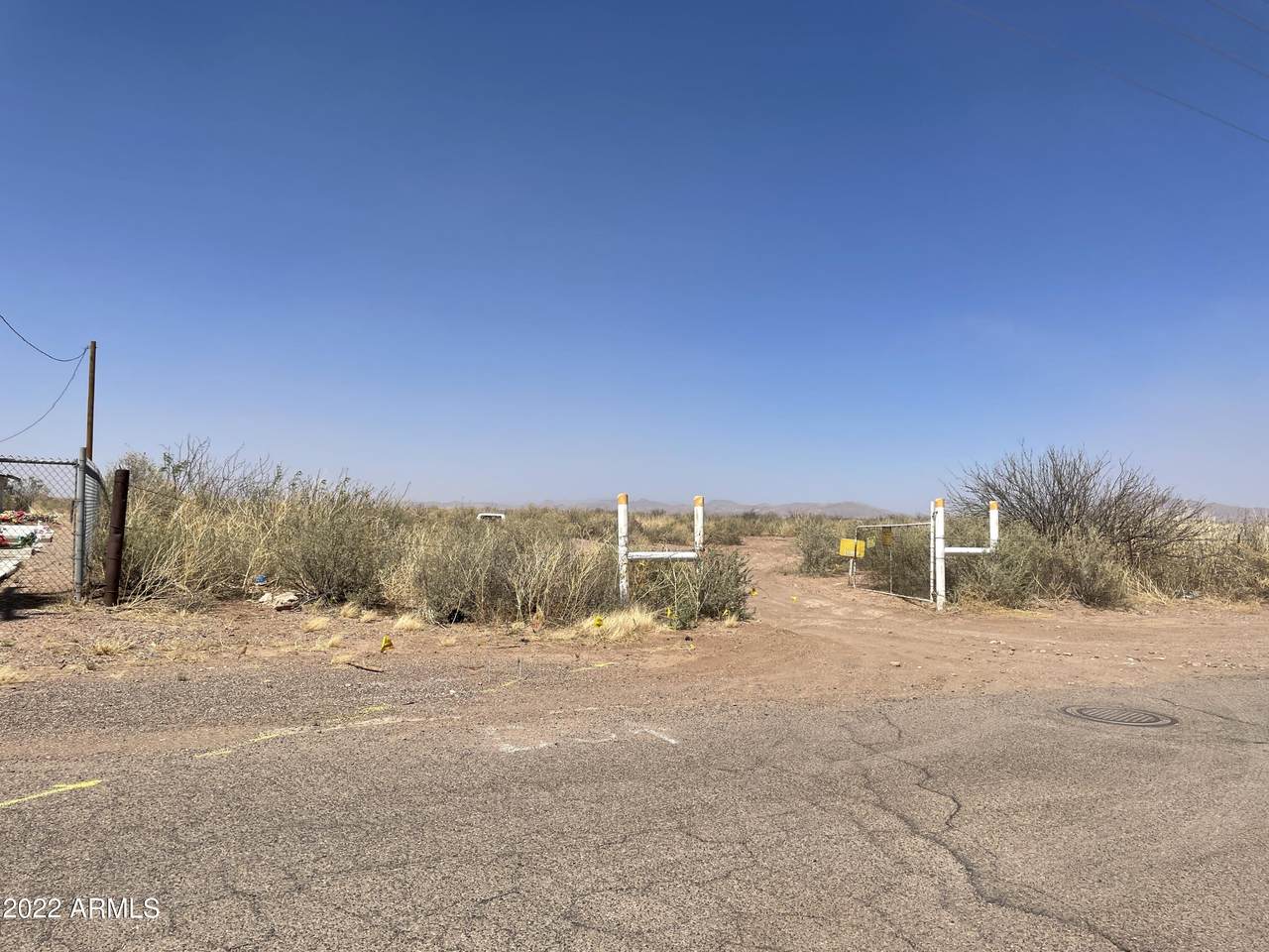 950 Oak Avenue - Photo 1