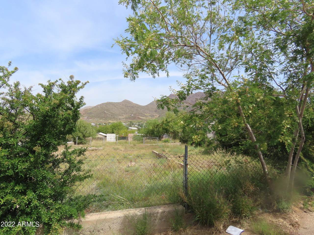 430 Moffatt Street - Photo 1