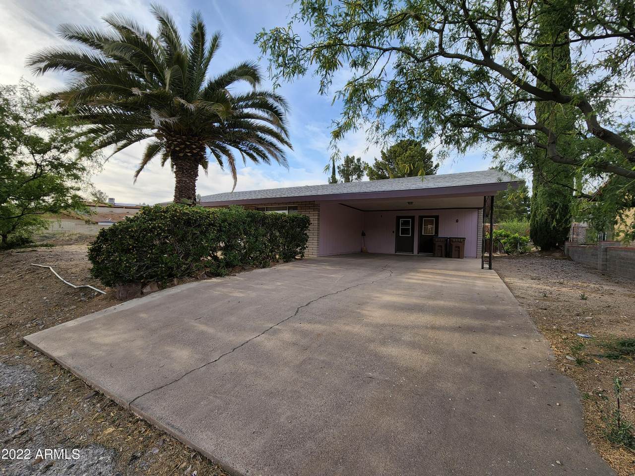 150 Hunter Drive - Photo 1
