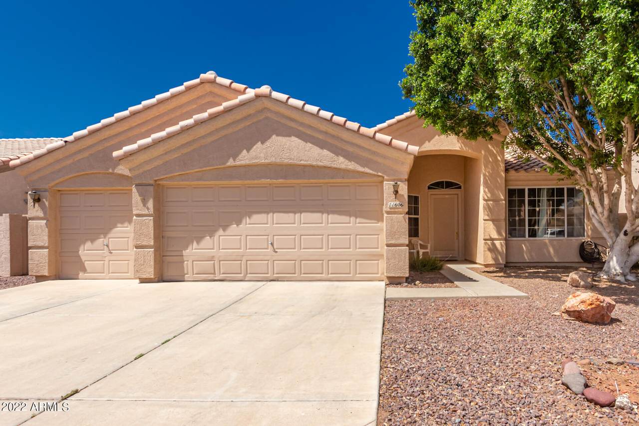 11606 Laurelwood Lane - Photo 1