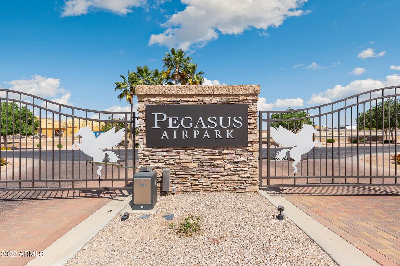 21304 Pegasus Parkway - Photo 1
