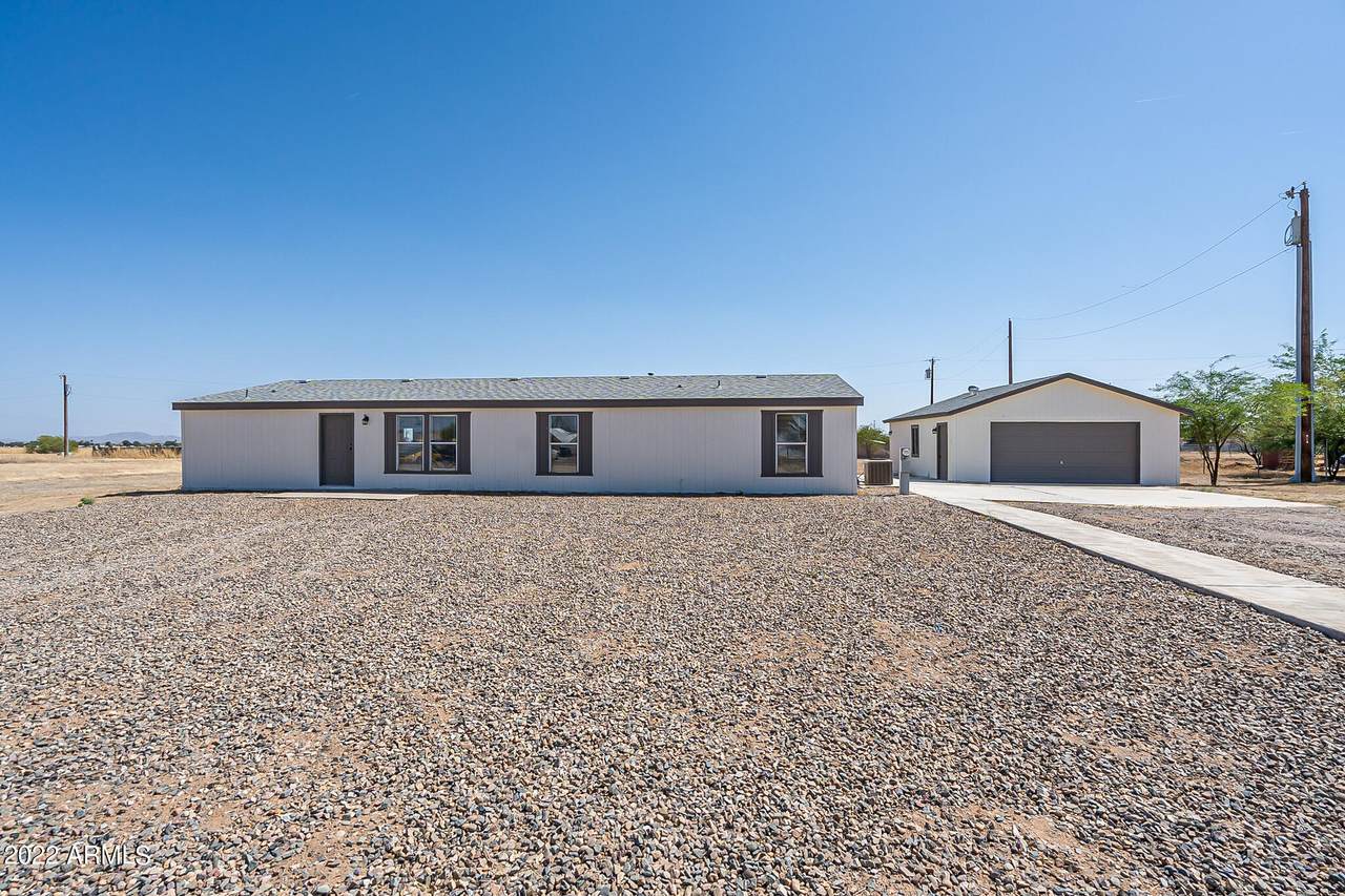 18601 Latham Street - Photo 1