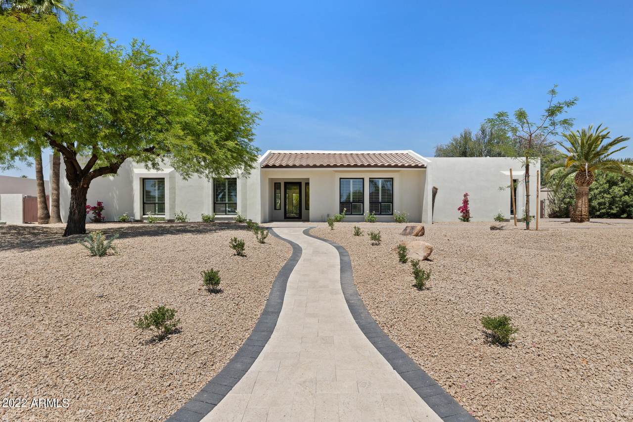 8542 Sunnyside Drive - Photo 1