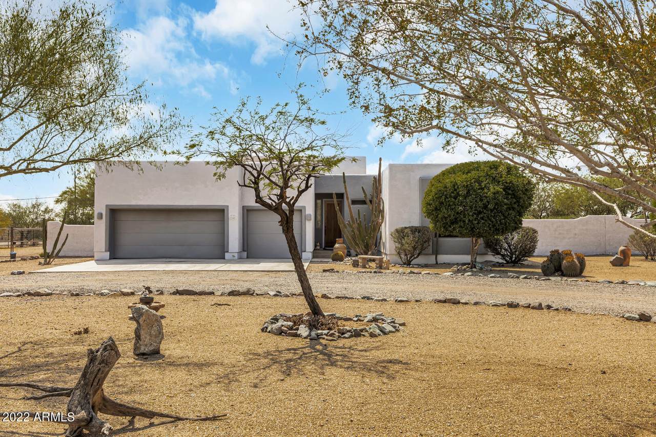 2540 Carlise Road - Photo 1